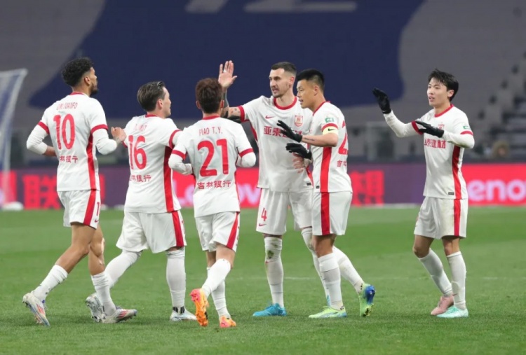 揭幕戰(zhàn)惜敗 隊(duì)長(zhǎng)譚龍：盡快忘掉這場(chǎng)比賽，準(zhǔn)備下一場(chǎng)