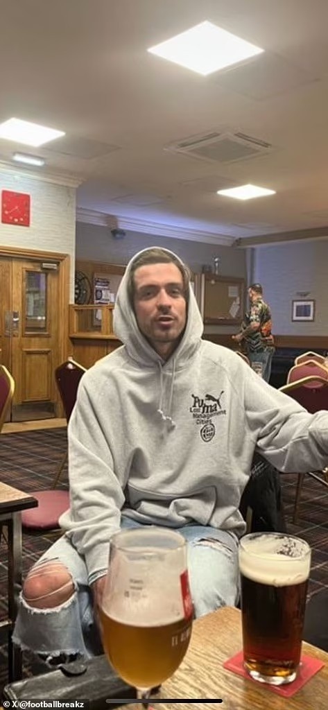 郵報：在曼城擊敗普利茅斯賽后，格拉利什現(xiàn)身附近酒吧消費