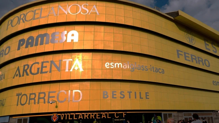 科貝：西甲起訴2名襲擊黃潛球迷的涉案者，他們將被禁止靠近球場