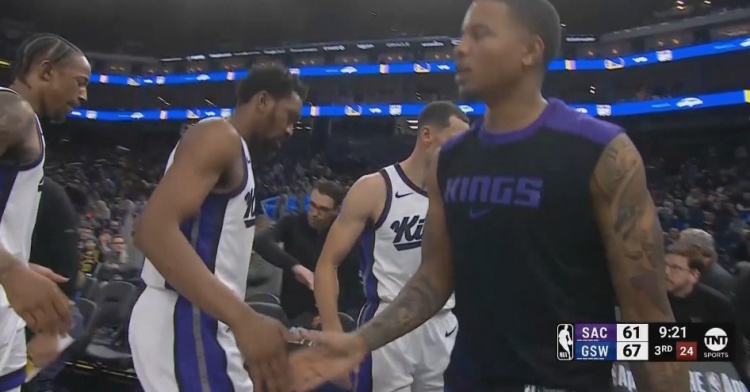 奮力反擊！拉文三分將分差追到6分打停勇士 國王最多落后23分