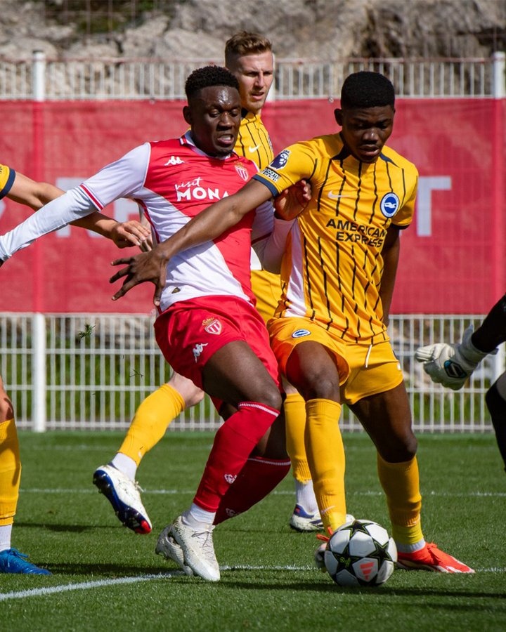 還是挺猛！巴洛貢傷愈復(fù)出，預(yù)備隊(duì)友誼賽半場(chǎng)戴帽