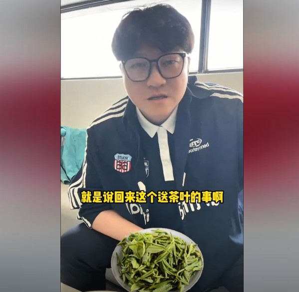 趙鵬：不太清楚賈秀全要球員買茶葉的段子，但這在現(xiàn)實(shí)中也正常