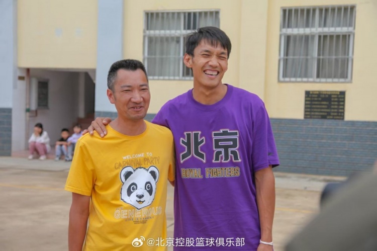 那一封信的故事還在延續(xù) 矣進宏母校的師生們來到北京了！