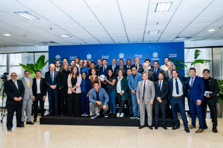 南美足聯(lián)官方：成立由大羅領(lǐng)導(dǎo)的特別小組，打擊足球界歧視和暴力