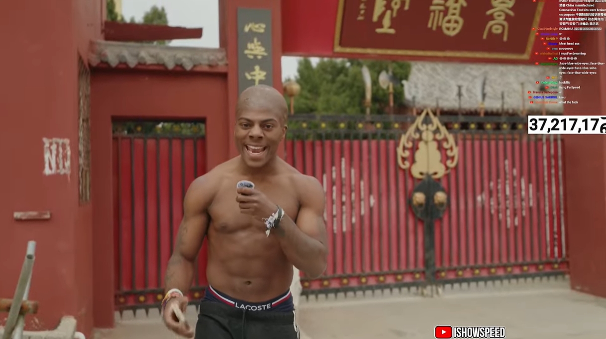 光頭造型！Speed中國(guó)行來(lái)到鄭州少林寺，上香拜佛學(xué)功夫