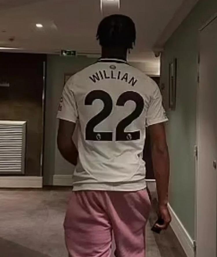 加盟后7場(chǎng)僅1球！特爾又因?yàn)樯泶┩蛞露l(fā)熱刺球迷公憤