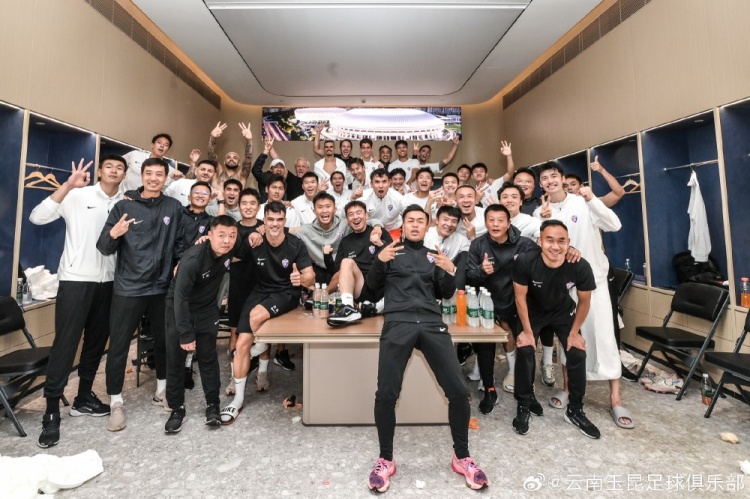 足球報：約尼查展現(xiàn)10號價值 玉昆首勝為保級贏得更大容錯空間