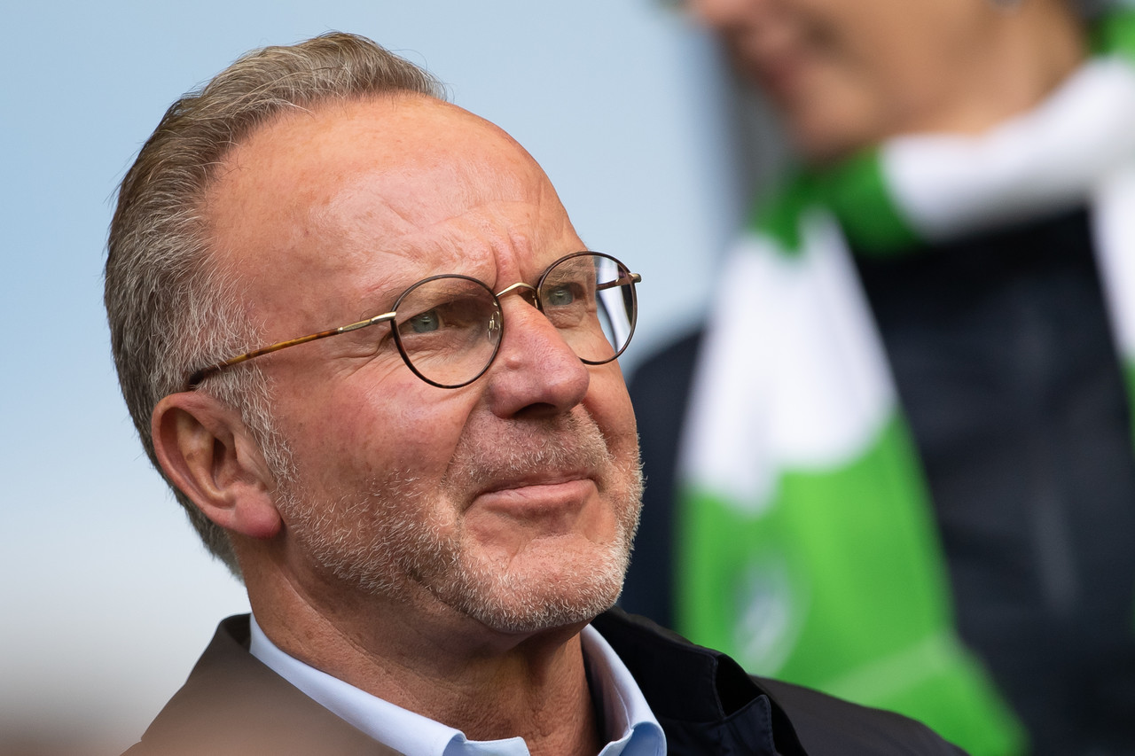 魯梅尼格：在拜仁皇馬曼城這種頂級球隊，教練須每周都帶隊表現(xiàn)好