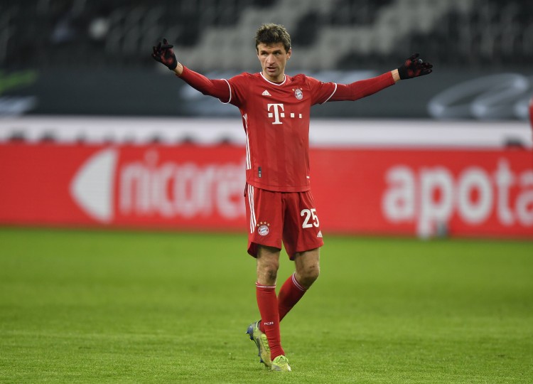 勒夫：大家都希望穆勒繼續(xù)踢下去，他是擁有強(qiáng)大能量的領(lǐng)袖球員