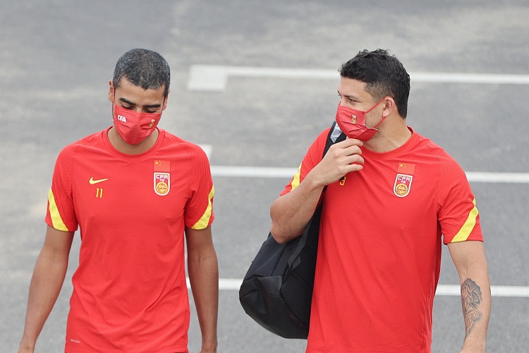 記者：歸化后艾克森阿蘭年薪漲到7-800萬歐 高拉特最高接近1500萬