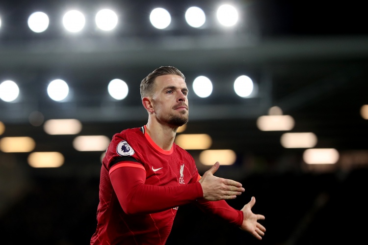 唐寧：亨德森加盟利物浦時，曾因拒絕唱入隊歌而被罰款