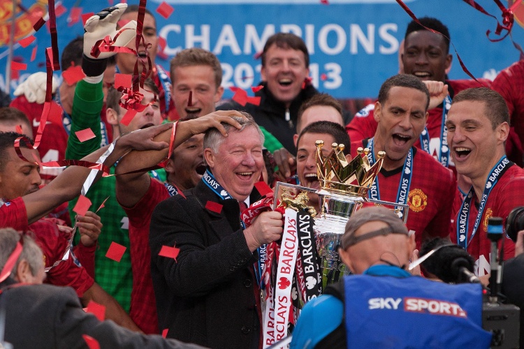 啊？鏡報(bào)：英力士還要裁員&一些人認(rèn)為曼聯(lián)衰敗弗格森難辭其咎