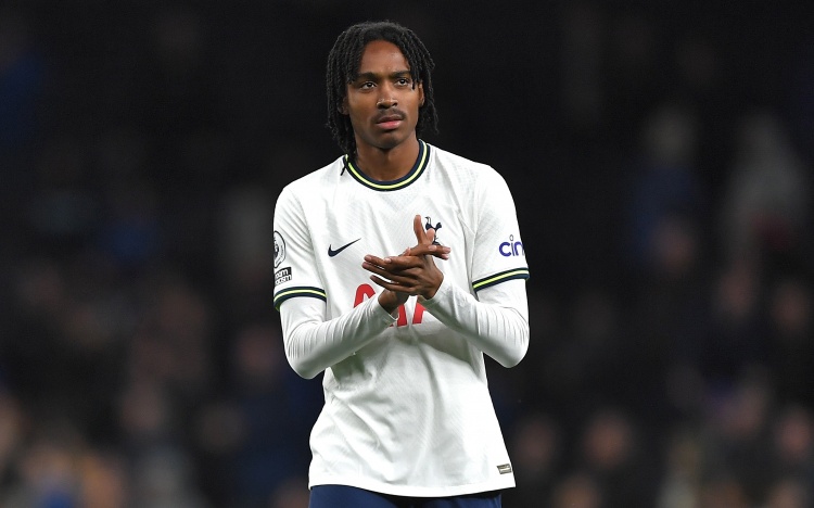 斯賓塞：孫興慜不是大聲呼喊的典型隊(duì)長，他更多是以身作則