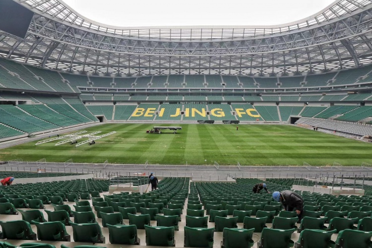 北青體育：工體新草坪獲國(guó)安將帥好評(píng)，有助于球隊(duì)更好發(fā)揮特點(diǎn)