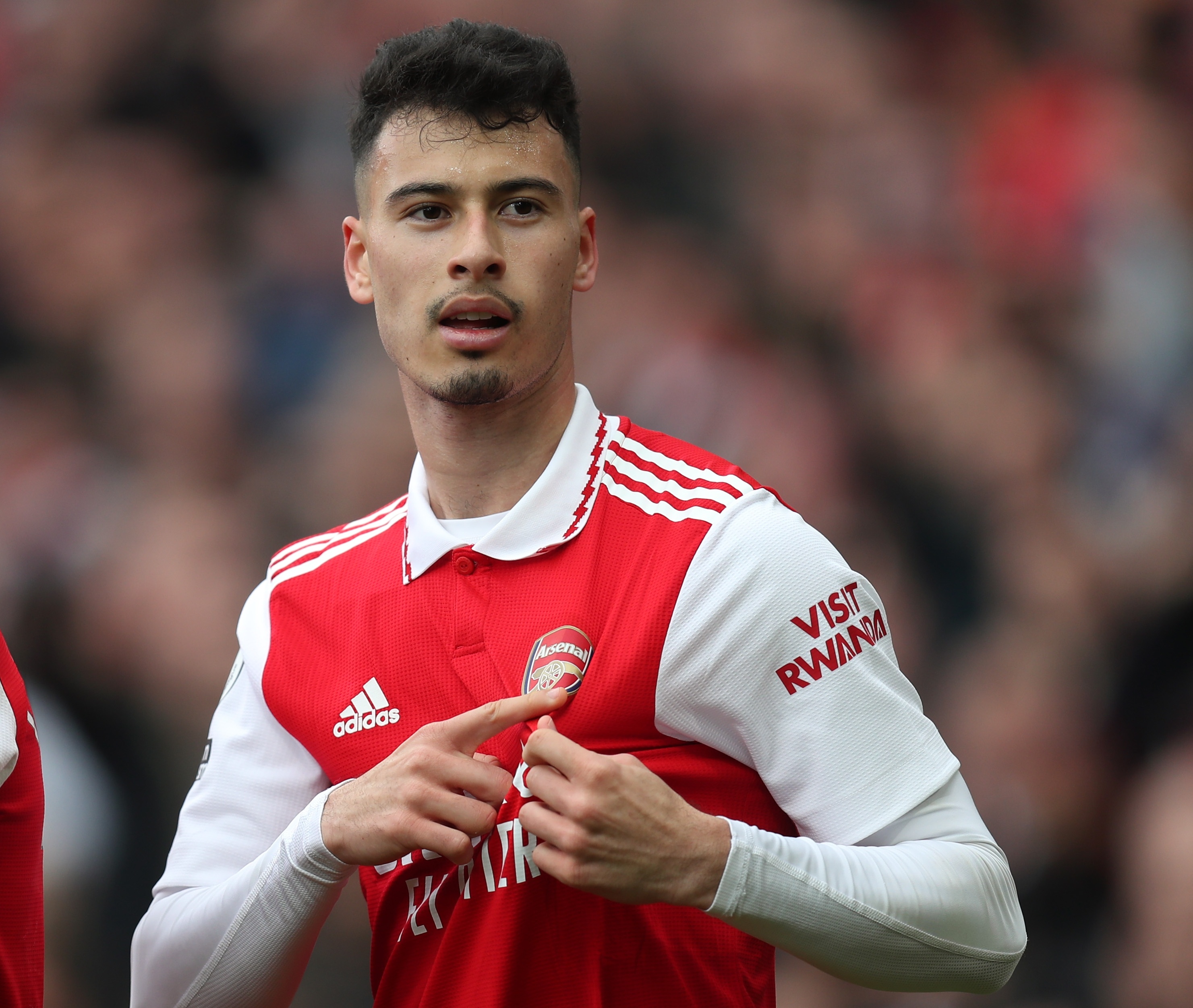 媒體人：馬丁內(nèi)利隨阿森納前往曼徹斯特，尚不清楚是否進(jìn)入名單