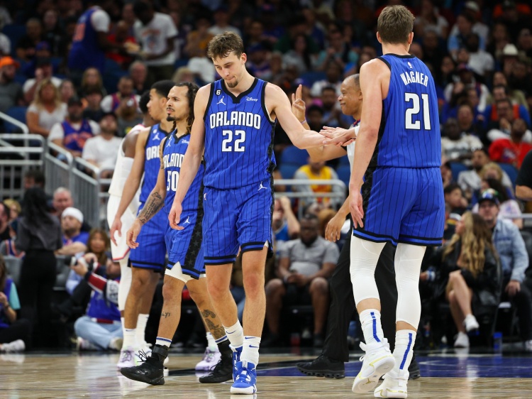 阿里納斯：爭冠球隊不想碰上魔術(shù) 首輪可能就得打到6、7場