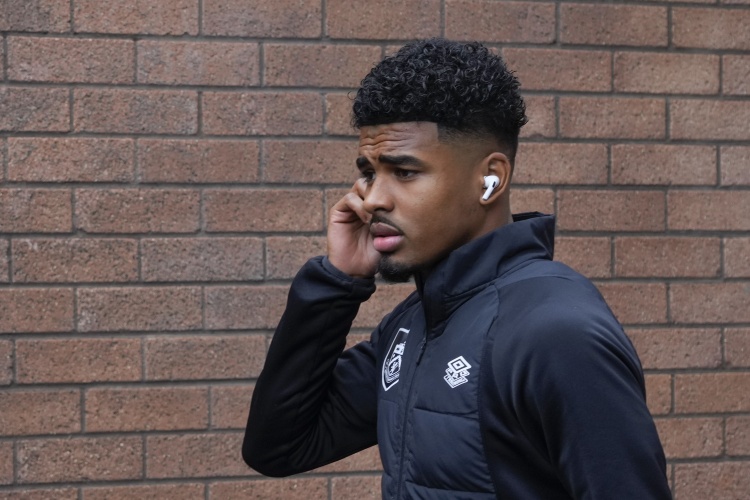 參加歐冠決賽后才上演荷蘭隊(duì)處子秀，馬特森是95年范德薩之后首人