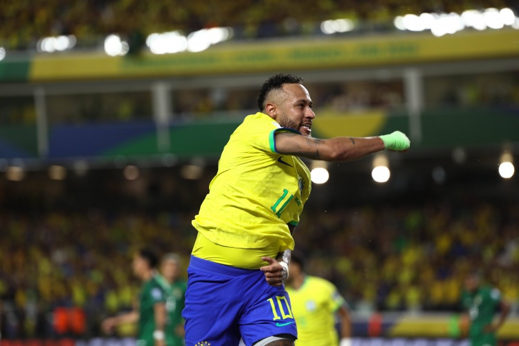 記者：內(nèi)馬爾&維尼修斯等4名前鋒都應(yīng)首發(fā)，好奇多里瓦爾如何平衡