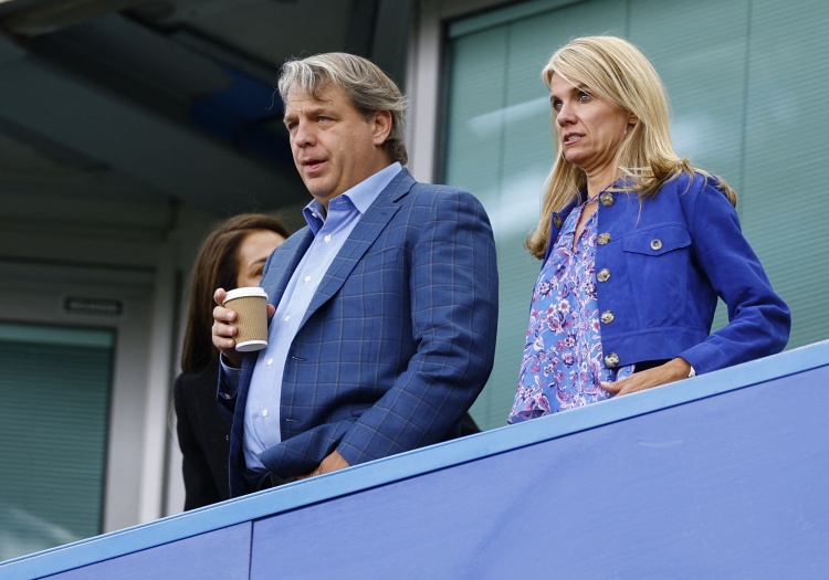 電訊報(bào)：切爾西、諾丁漢森林的老板可能推遲歐洲多俱樂部計(jì)劃