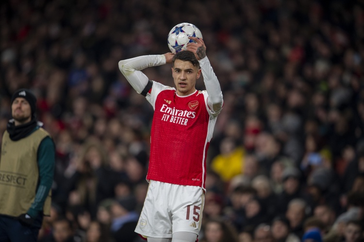 全市場(chǎng)：接替若納坦-塔，勒沃庫(kù)森向阿森納咨詢了基維奧爾的信息