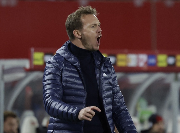 圖片報(bào)：納帥訓(xùn)話提到西班牙手球，要球隊(duì)利用憤怒劍指世界杯冠軍