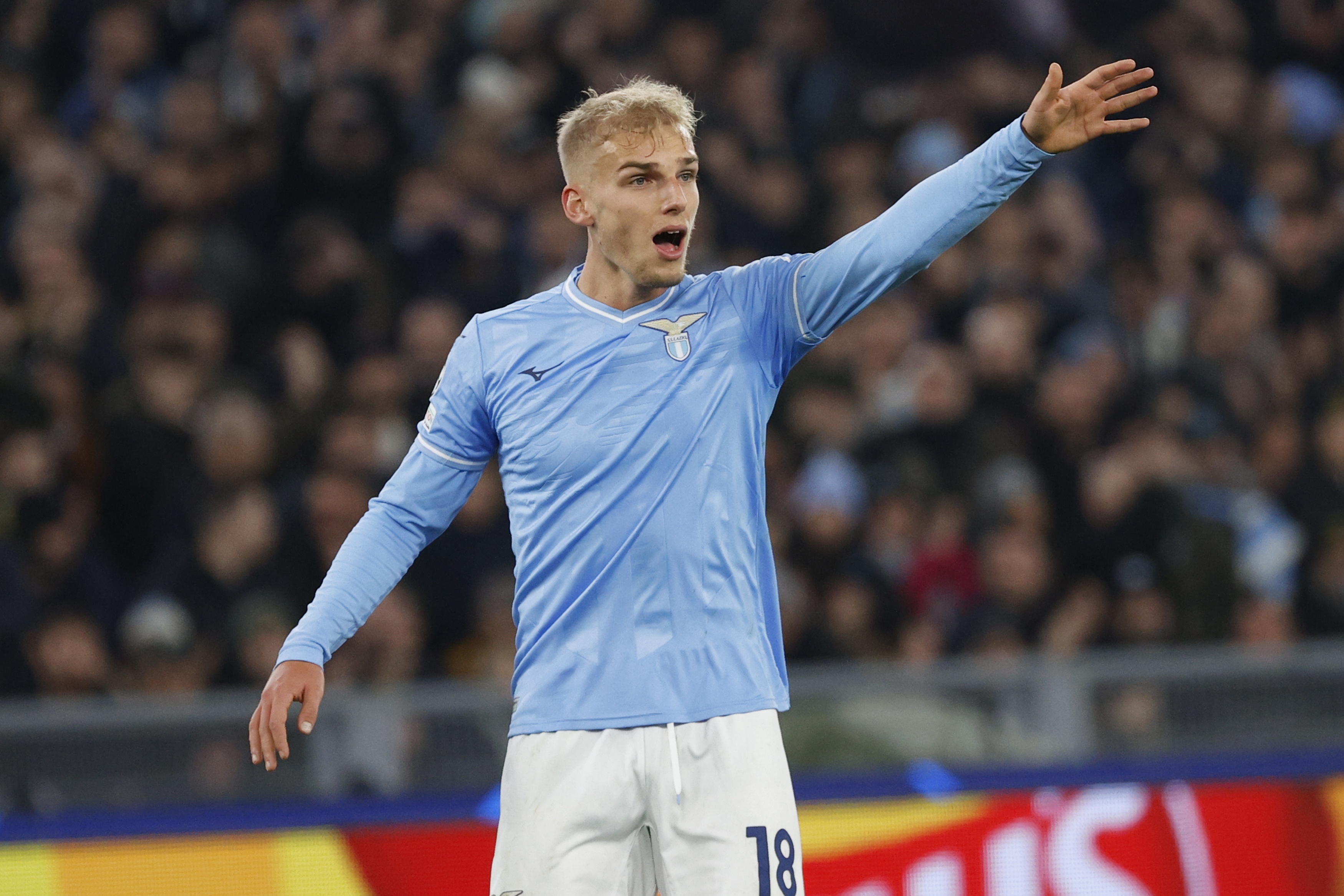 共和報：國米有意拉齊奧邊鋒伊薩克森，熱刺也準備報價4000萬歐