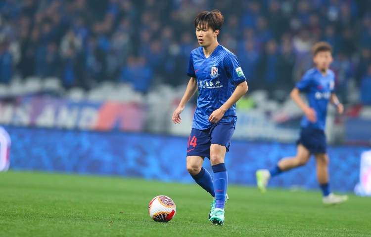 東體：謝鵬飛從主力到替補隱忍近半年，一直在做的就是訓練