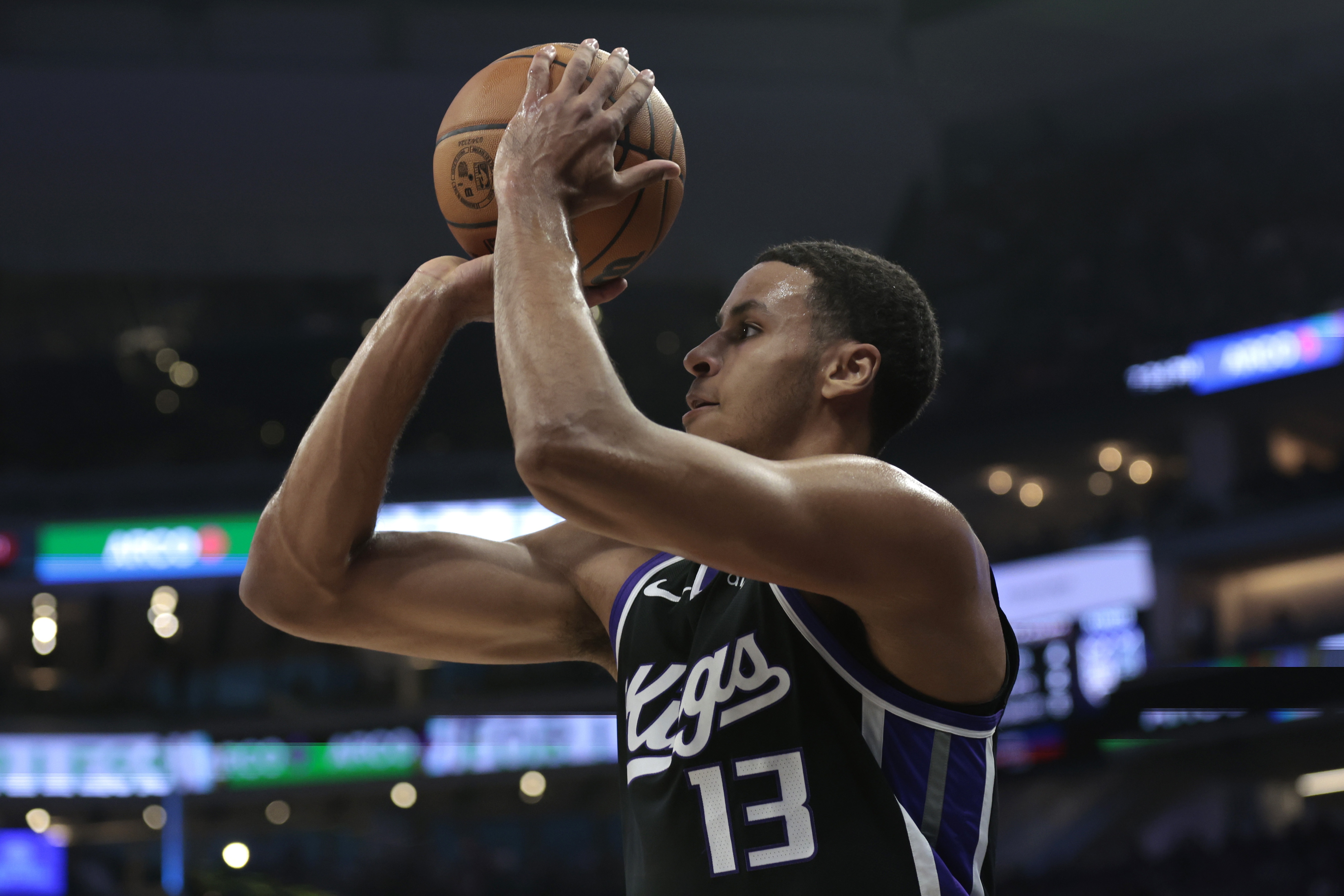 基根-穆雷15投9中&三分12中9得到28分6板3帽 三分命中數(shù)賽季新高