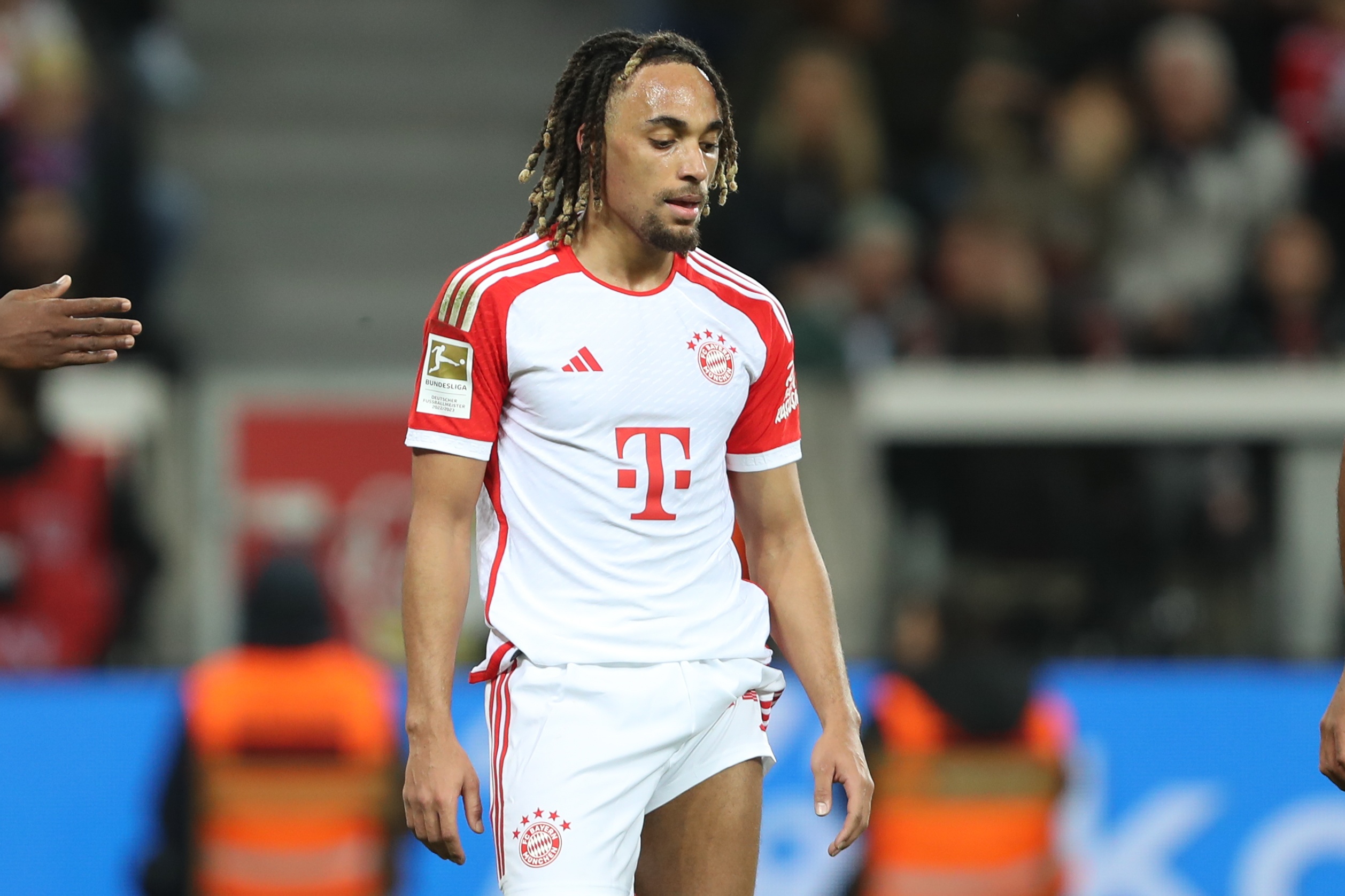 德天空：若報(bào)價(jià)合適拜仁今夏愿出售博伊，他合同2028年到期