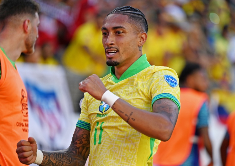 放豪言結(jié)果慘?。±颇醽?次對(duì)陣阿根廷0球0助，巴西隊(duì)1平2負(fù)