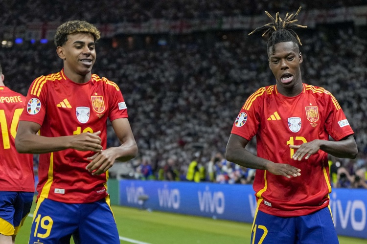 上賽季至今西甲成功過人榜：亞馬爾居首，尼科、維尼修斯分列二三