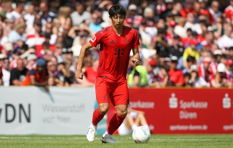 后防再傷一人！拜仁官方：伊藤洋輝跖骨再次骨折 本賽季僅出戰(zhàn)8場(chǎng)