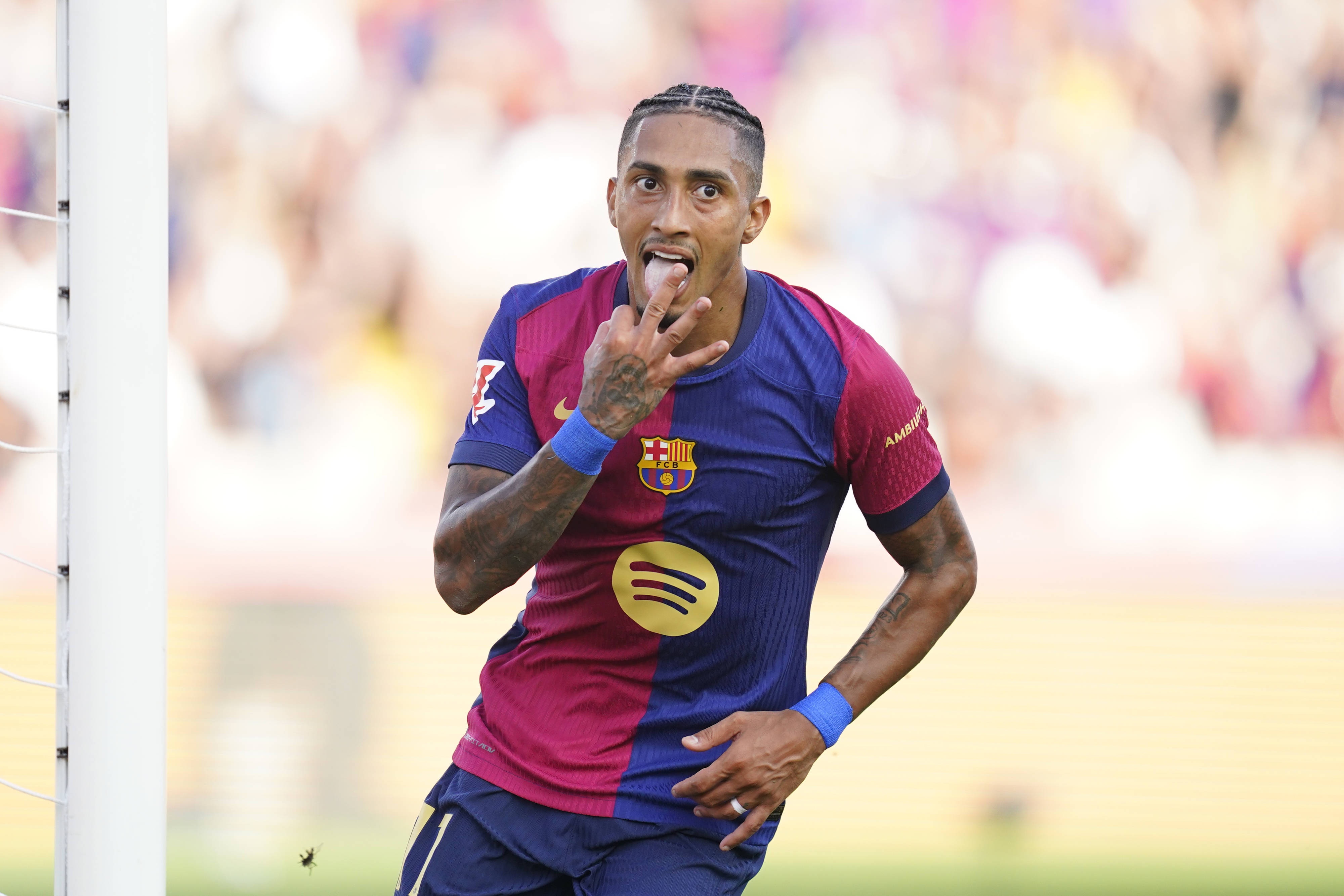 金球大熱門！拉菲尼亞本賽季各項(xiàng)賽事為巴薩42場已直接參與46球