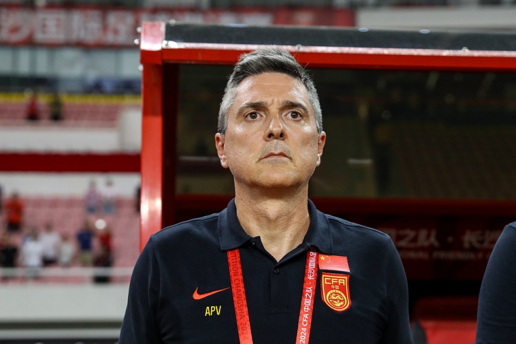 場面不錯！朱藝談U22國足半場表現(xiàn)：展現(xiàn)很強斗志，令人印象深刻