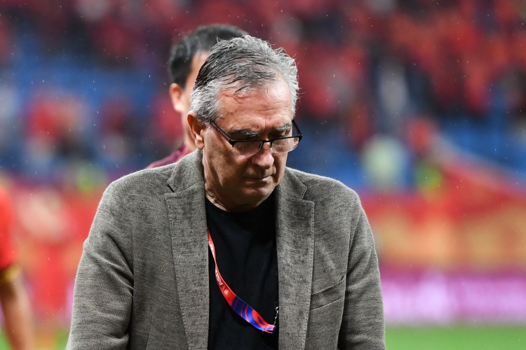 5個(gè)月前的自己！伊萬現(xiàn)場(chǎng)觀戰(zhàn)國(guó)青，目睹體力不支主場(chǎng)被沙特絕殺