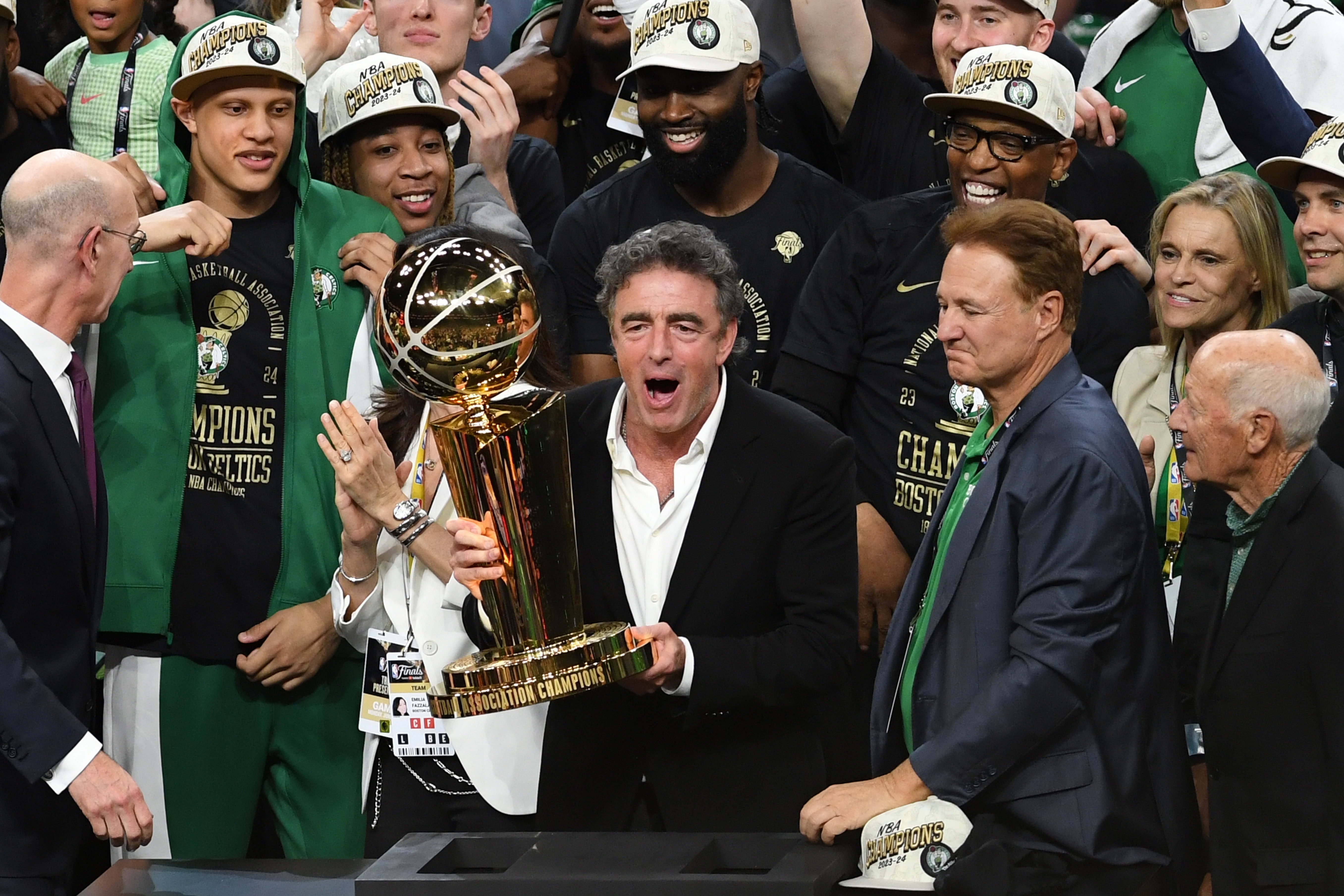 格羅斯貝克：奇澤姆內(nèi)心燃燒著球場獲勝的激情 并對波士頓充滿愛