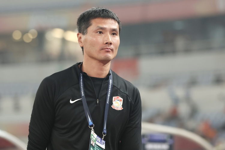 邵佳一：從比分來講戰(zhàn)平海港非常榮幸，下半場(chǎng)教練員安排有失誤