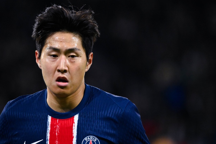 巴黎更新傷情：特納斯左肩疼痛，李剛?cè)誓_踝扭傷，兩人繼續(xù)康復(fù)