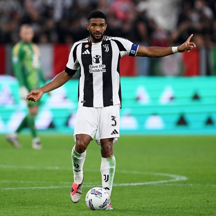 布雷默:已恢復(fù)跑步訓(xùn)練或能趕上世俱杯 賽季初抱負(fù)遠(yuǎn)大但事與愿違