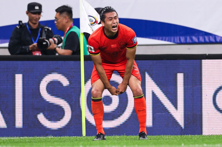 記者：擔心國足最后一個主場失去意義，下輪怎么贏印尼是嚴肅問題