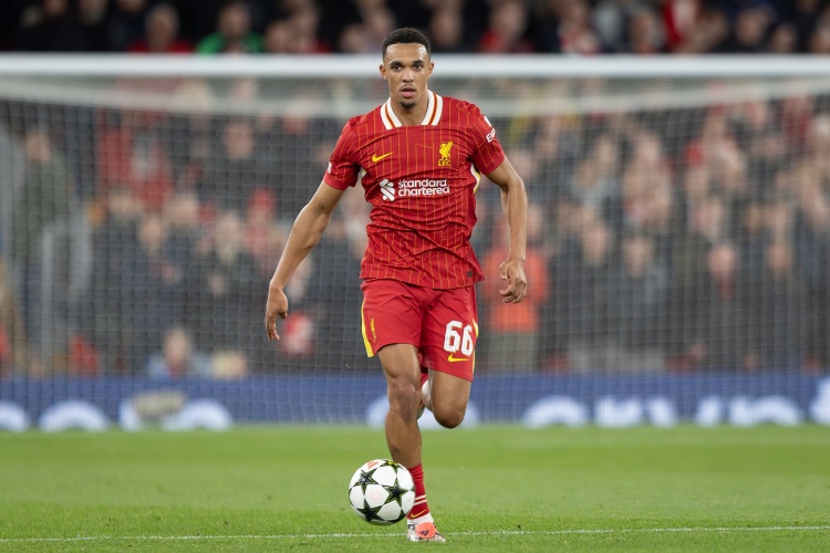 記者：盡管1月曾提出請(qǐng)求，但皇馬和利物浦未商談提前引進(jìn)阿諾德