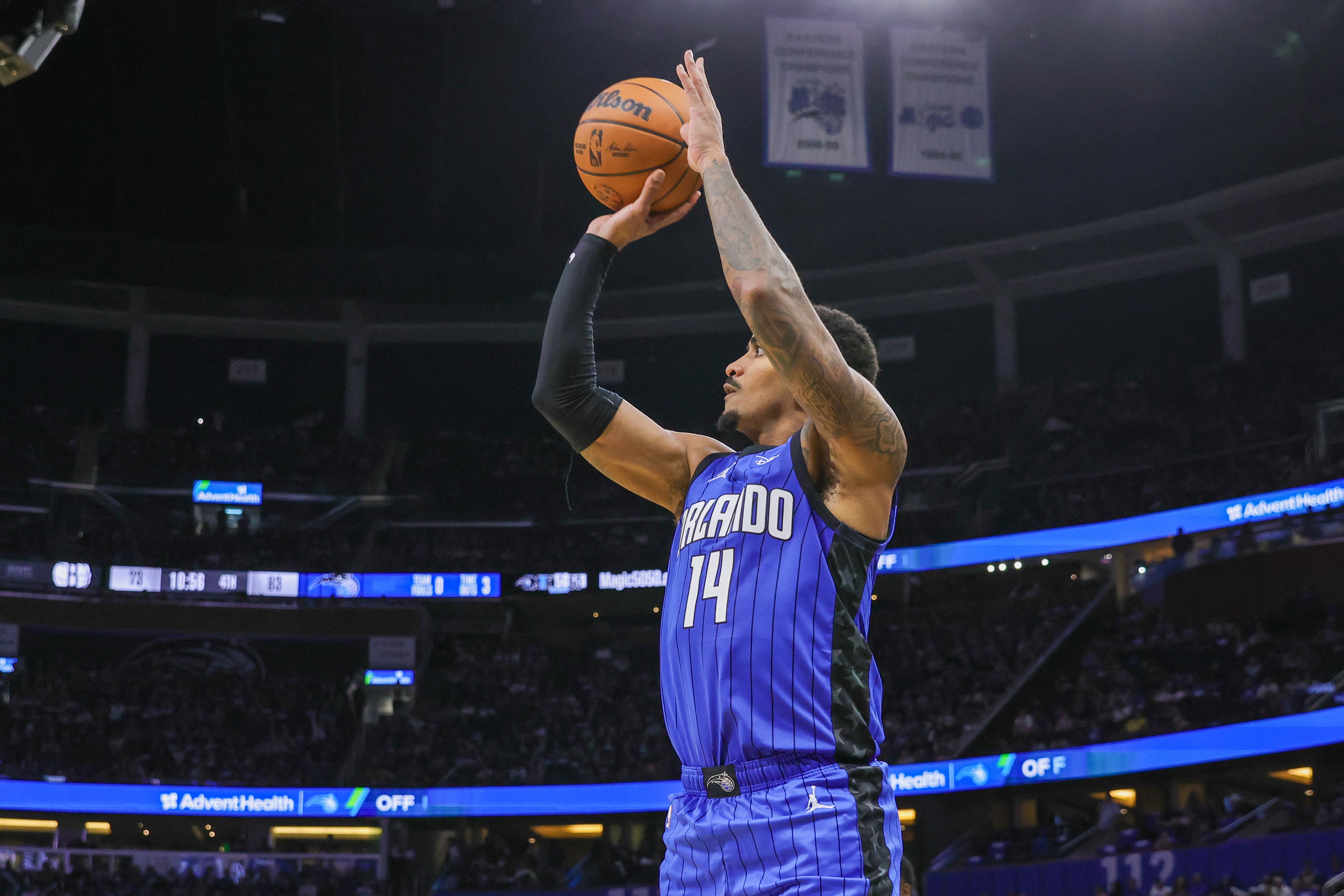 布萊克：加里-哈里斯防守積極投籃穩(wěn)定 他是非常出色的老將領(lǐng)袖