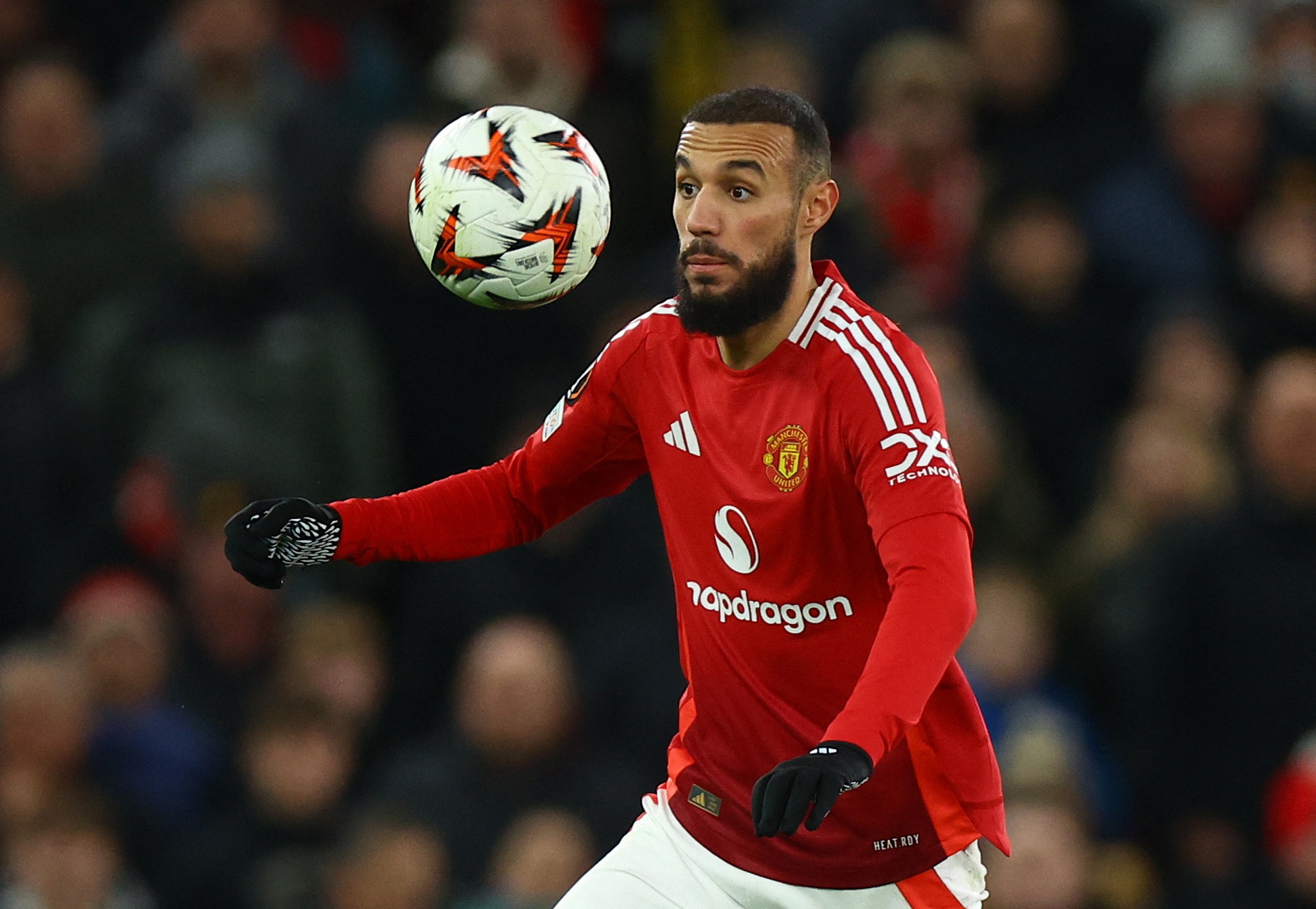 本賽季曼聯(lián)球員英超贏得地面對抗次數(shù)榜：馬茲拉維居首，B費次席