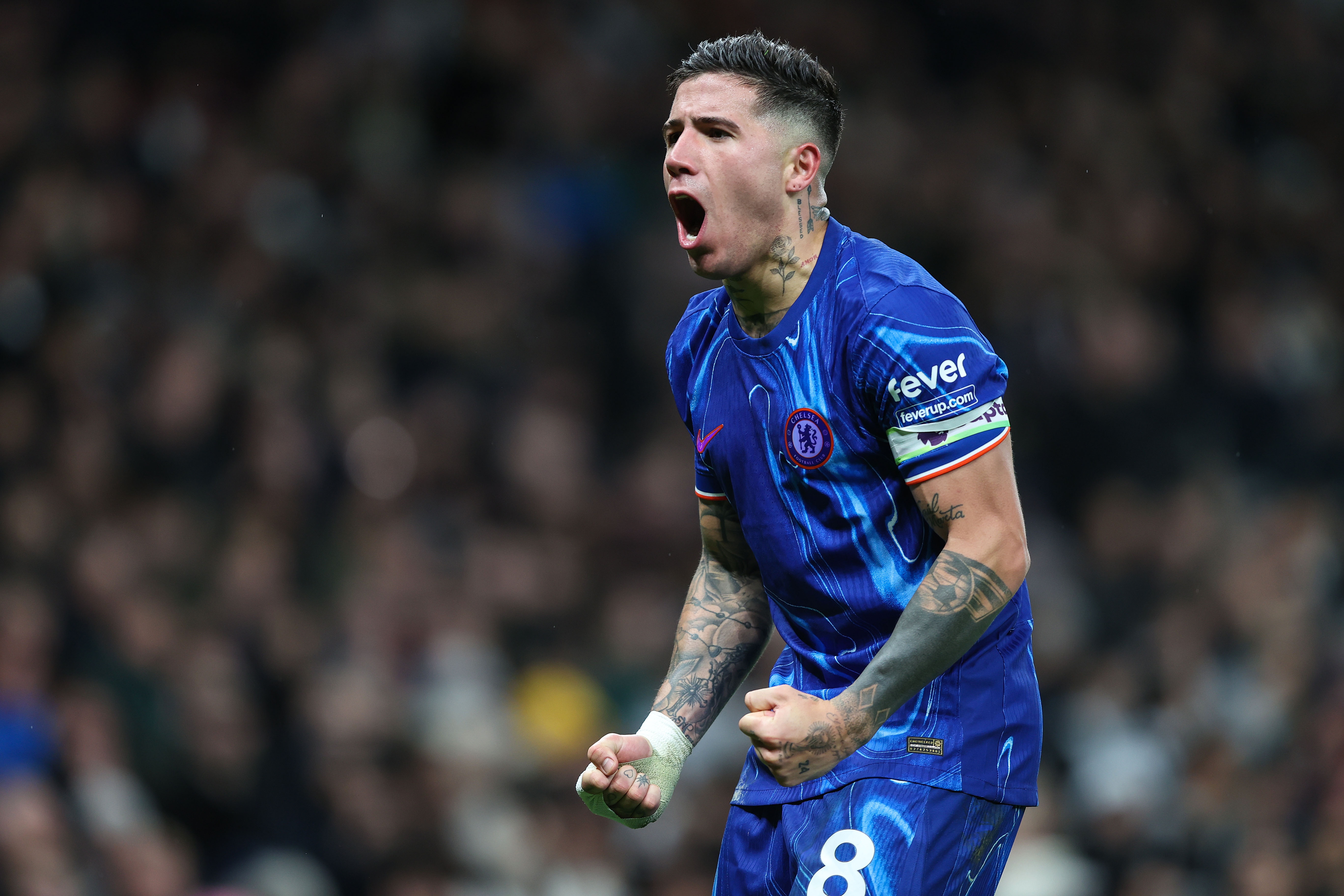 記者：國(guó)家隊(duì)比賽日期間曾有球員試圖說服恩佐加盟馬競(jìng)，遭到拒絕