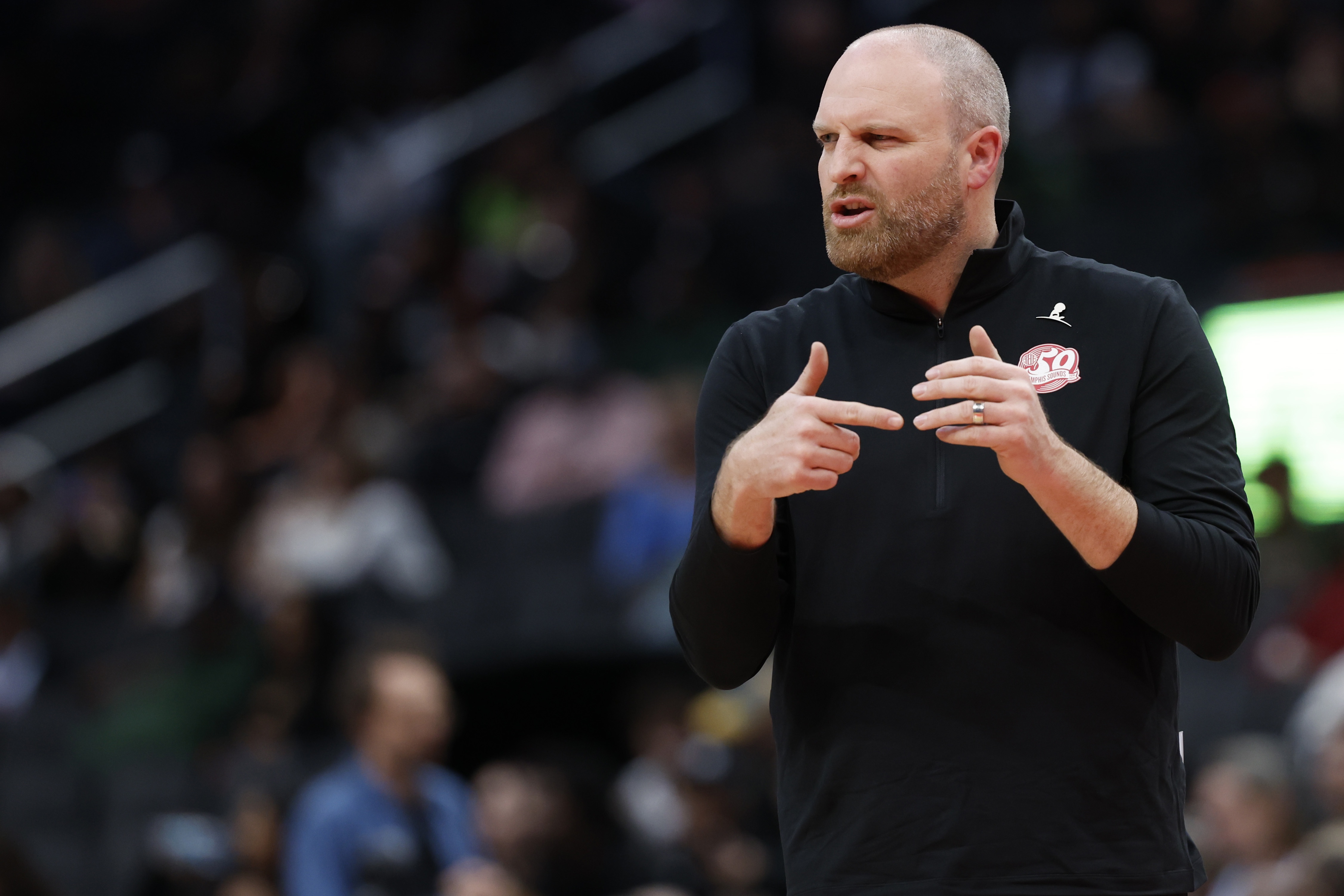 執(zhí)教勝場數(shù)隊史第1！隊記：多名灰熊球員對詹金斯被解雇感到震驚