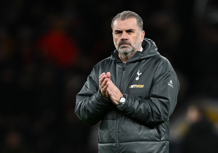 澳波談?shì)斍颍翰幌胗休斍蜷_(kāi)擺的心態(tài) 貝里瓦爾被犯規(guī)？讓裁判處理