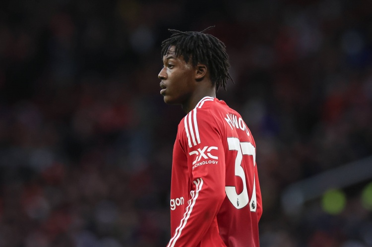 曼晚：梅努夏天可能離開曼聯(lián)，球隊(duì)可能為這名中場(chǎng)標(biāo)價(jià)7000萬鎊