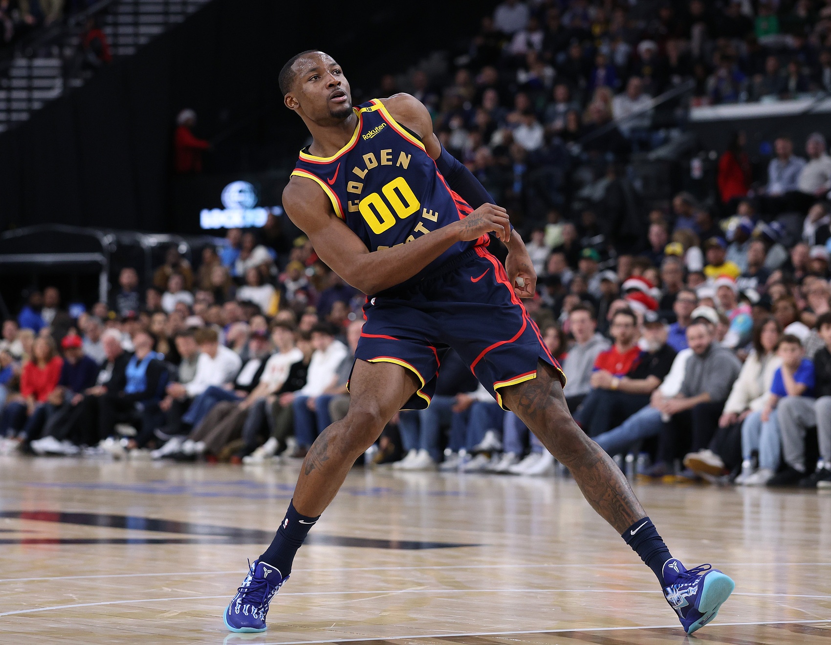 慢慢找回狀態(tài)！庫明加復(fù)出半場3中2拿到6分3板1助