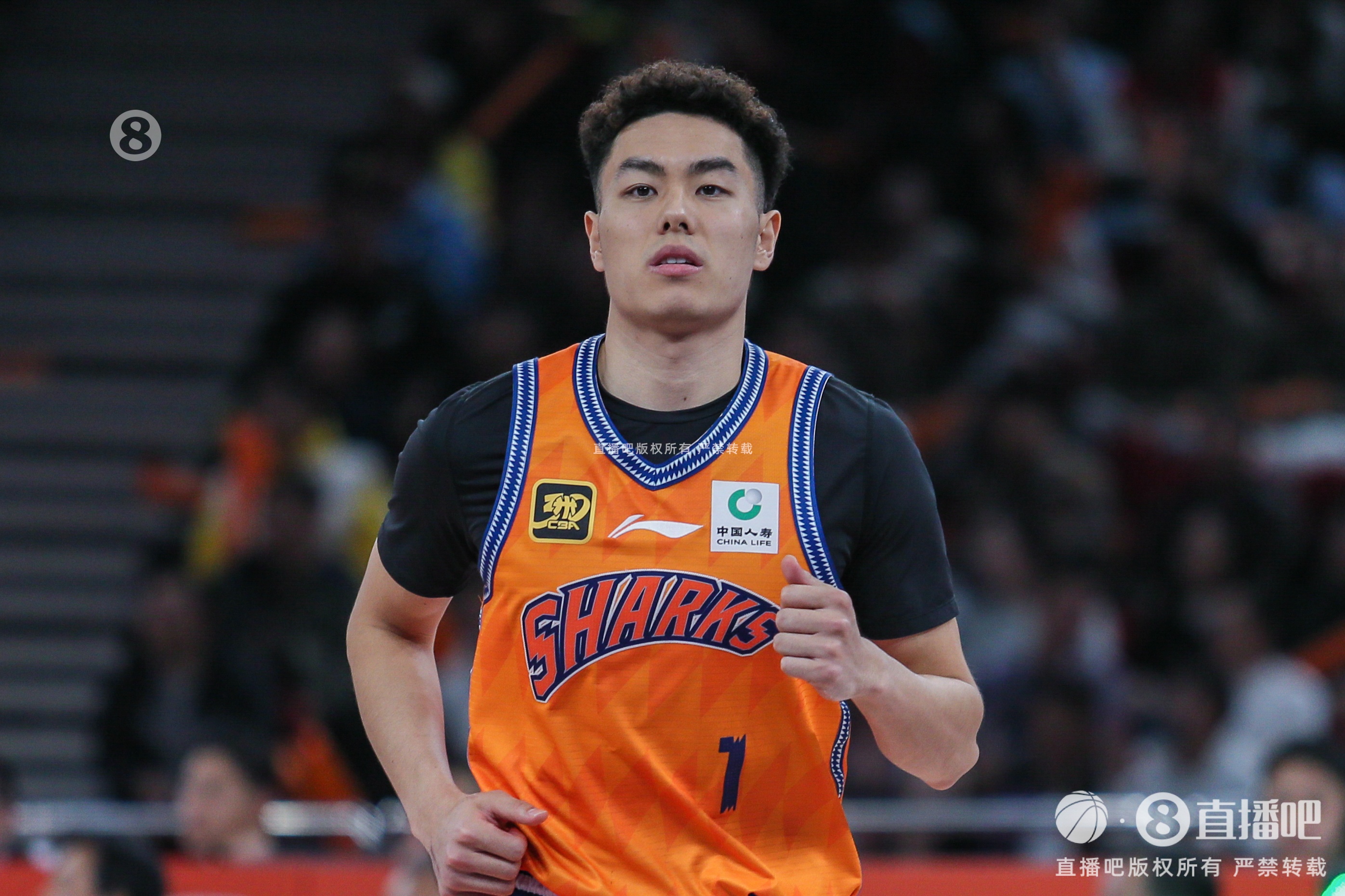 次節(jié)4中4獨(dú)得11分！李添榮半場(chǎng)8中6高效砍下16分1助1斷