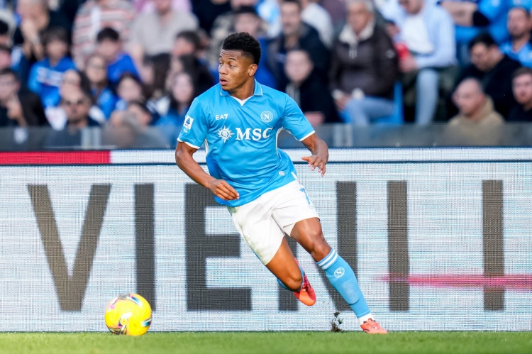 內(nèi)雷斯：那不勒斯將繼續(xù)競(jìng)爭(zhēng)意甲冠軍，對(duì)米蘭是否復(fù)出由孔蒂?zèng)Q定